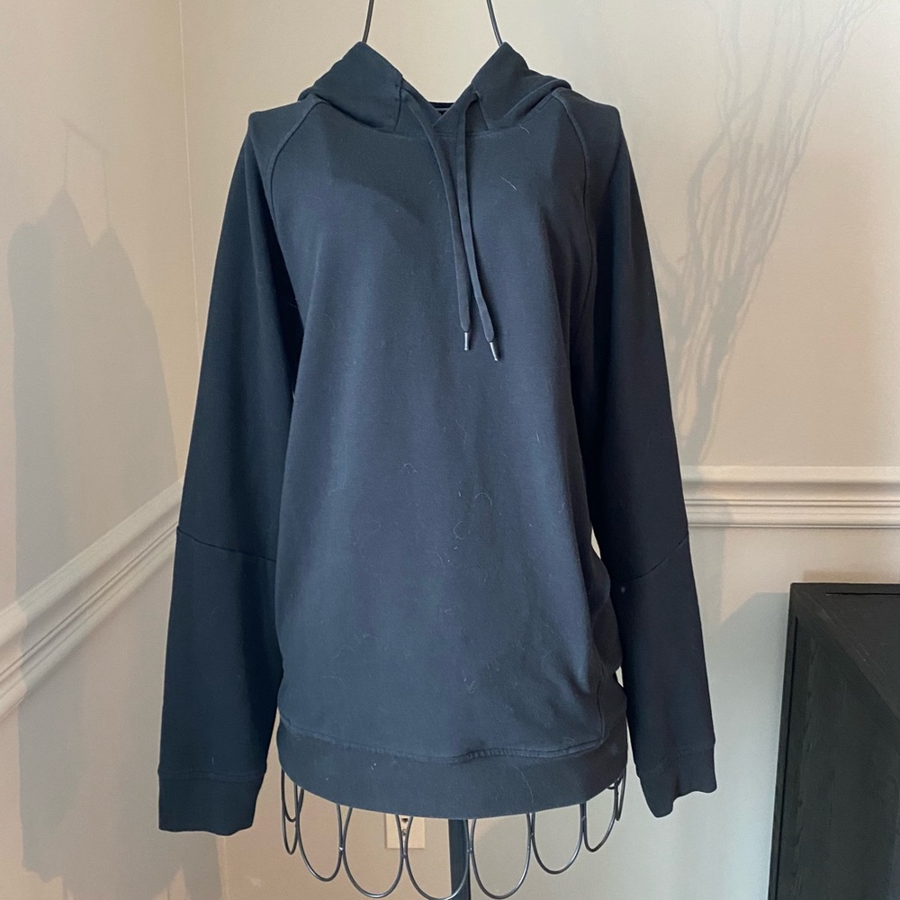 black lululemon mens hoodie